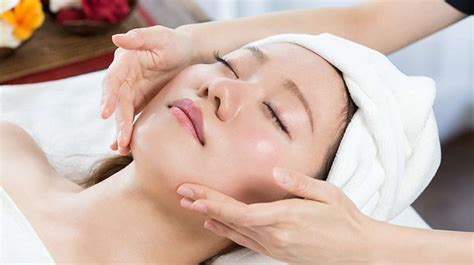 5 Fakta Biaya Perawatan Wajah di Erha Clinic: Mulai dari Rp 150.000!