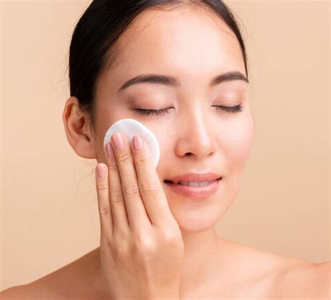 5 Rahasia Skincare ala Artis: Kulit Cerah bak Film ! 5 Rahasia Skincare ala Artis: Kulit Cerah bak Film !