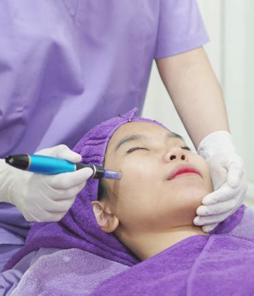 7 Harga Facial Leny Skincare: Rahasia Glowing Tanpa Bikin Kantong Bolong! 7 Harga Facial Leny Skincare: Rahasia Glowing Tanpa Bikin Kantong Bolong!