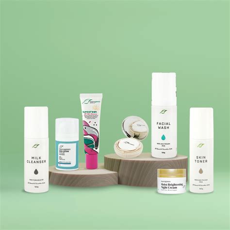 5 Alasan Paket Facial Naavagreen Bikin Kulit Glowing Seharga Rp[harga paket]!