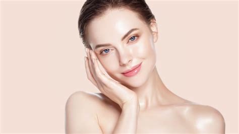 5 Rahasia Perawatan Badan Glowing Alami yang Wajib Kamu Coba! 5 Rahasia Perawatan Badan Glowing Alami yang Wajib Kamu Coba!
