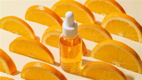 5 Skincare Anti-Aging Ampuh Cegah Penuaan Dini 5 Skincare Anti-Aging Ampuh Cegah Penuaan Dini