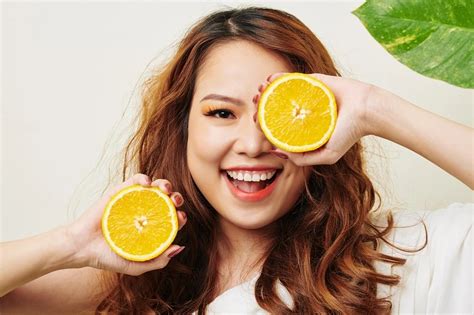 5 Skincare Anti-Aging Ampuh Cegah Penuaan Dini 5 Skincare Anti-Aging Ampuh Cegah Penuaan Dini