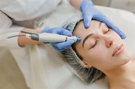 7 Rahasia Efektif Perawatan Dermapen untuk Kulit Glowing! 7 Rahasia Efektif Perawatan Dermapen untuk Kulit Glowing!