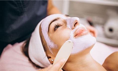 7 Rahasia Perawatan Kecantikan Tubuh Glowing Alami dalam Seminggu! 7 Rahasia Perawatan Kecantikan Tubuh Glowing Alami dalam Seminggu!