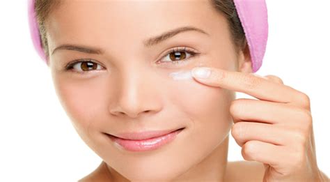 7 Rahasia Perawatan Wajah Alami: Kulit Glowing Tanpa ke Salon! 7 Rahasia Perawatan Wajah Alami: Kulit Glowing Tanpa ke Salon!