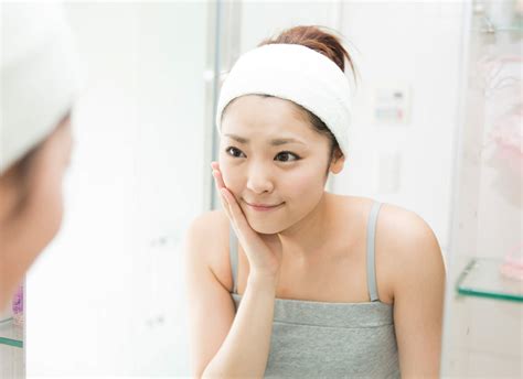 7 Rahasia Wajah Glowing Bebas Kusam, Bye-Bye Kulit Kusam!