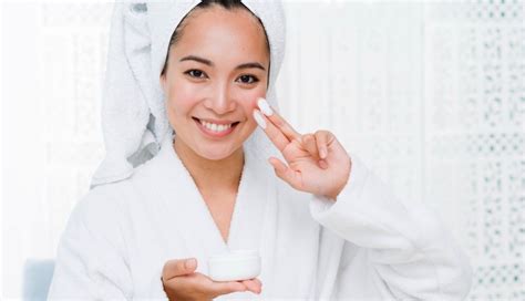 8 Ritual Perawatan DNY Super Ampuh untuk Kulit Glowing Alami! 8 Ritual Perawatan DNY Super Ampuh untuk Kulit Glowing Alami!