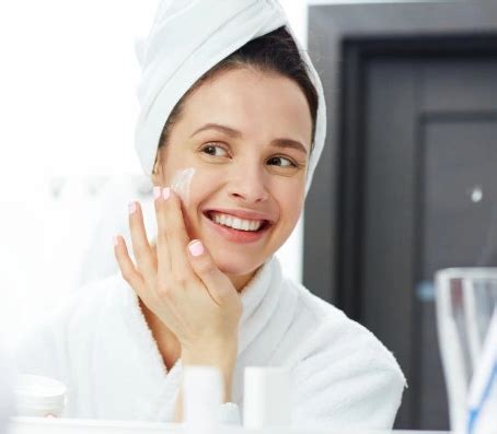 8 Ritual Perawatan DNY Super Ampuh untuk Kulit Glowing Alami! 8 Ritual Perawatan DNY Super Ampuh untuk Kulit Glowing Alami!